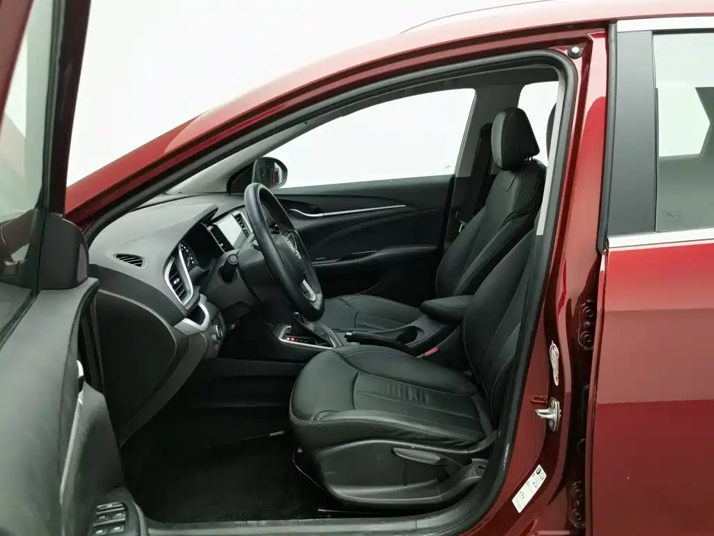 Buick Excelle — миниатюра 10