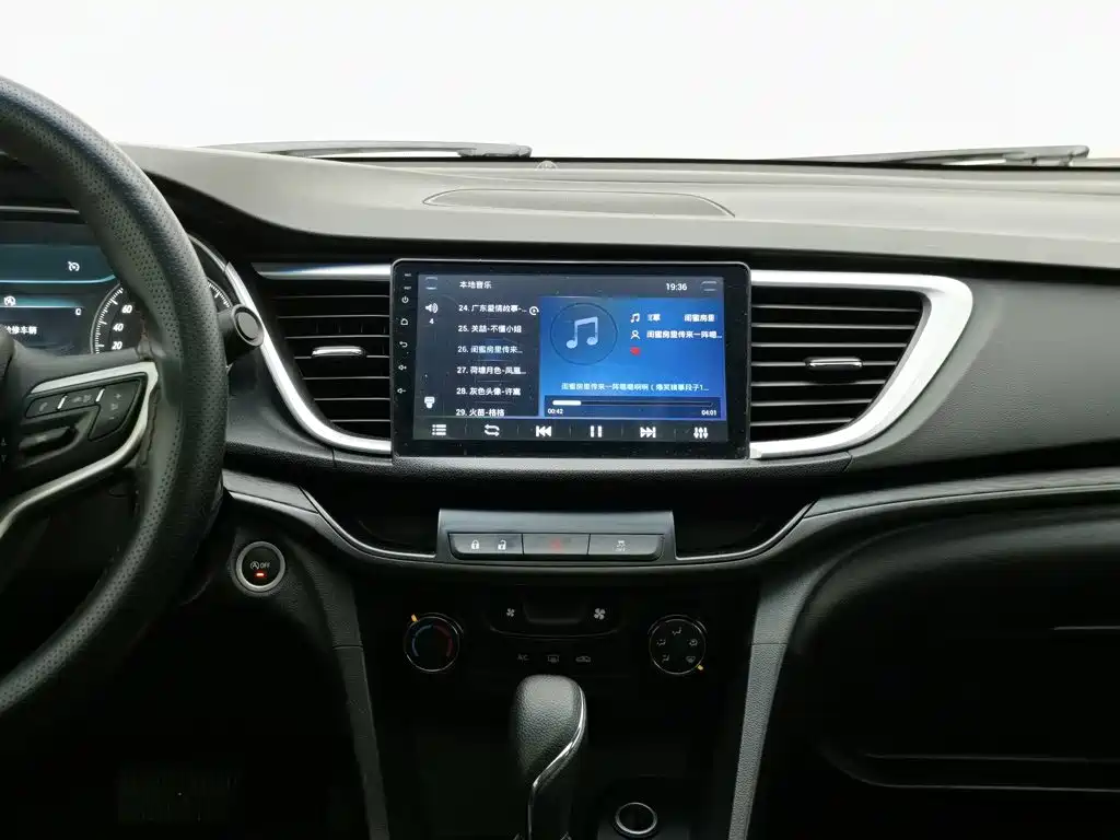 Buick Excelle — миниатюра 12