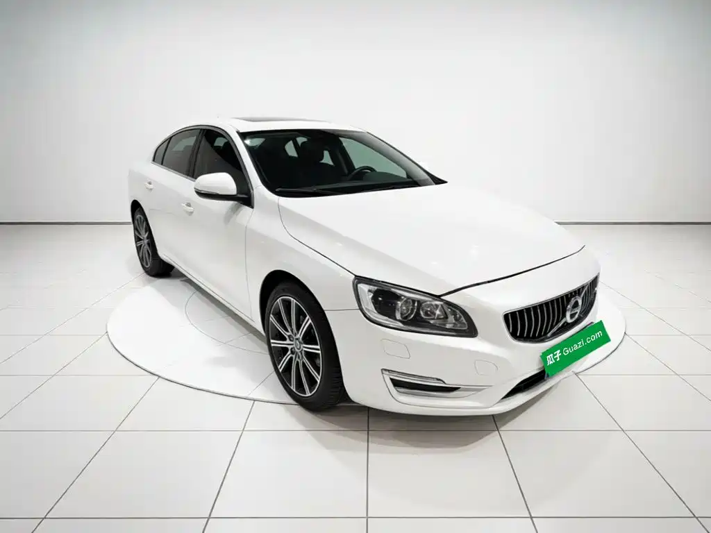 Volvo S60 — миниатюра 3
