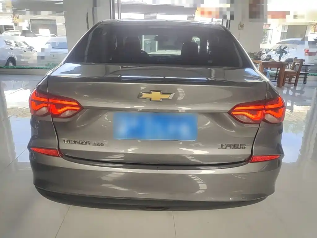Chevrolet Monza — миниатюра 6