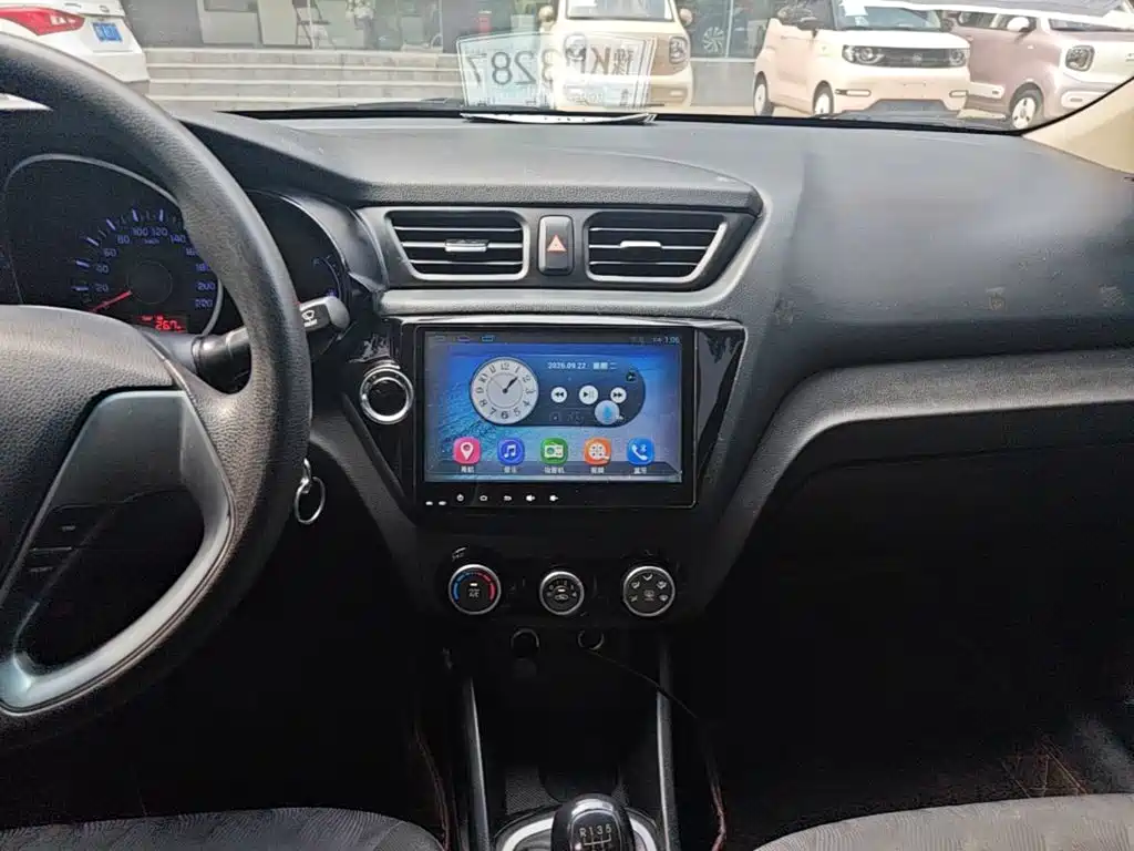 Kia K2 — миниатюра 13
