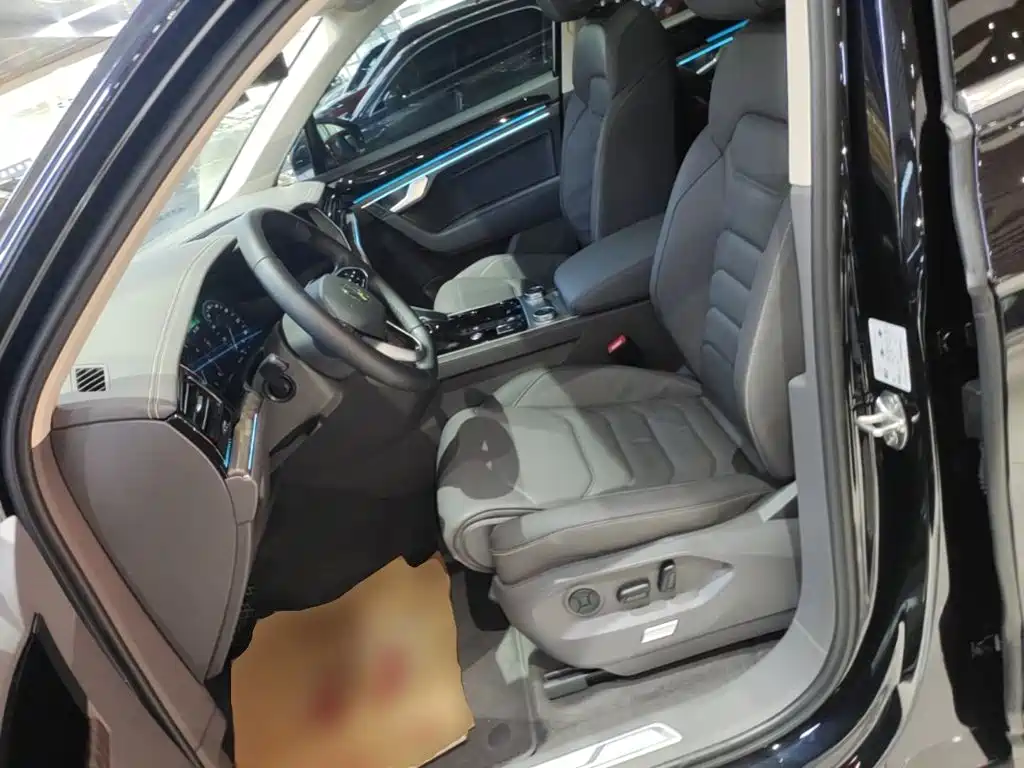 Volkswagen Touareg — миниатюра 15