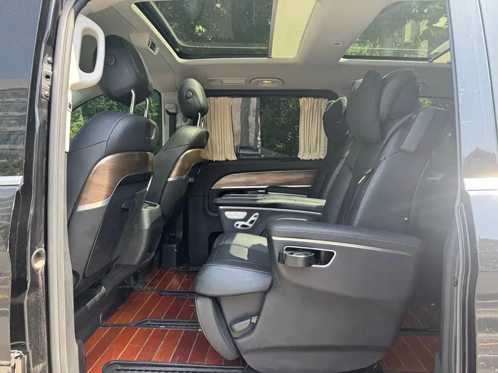 Mercedes-Benz V-Class V 2020 V 260 L Luxury