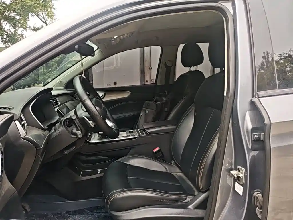 Roewe RX5 New Energy — миниатюра 11