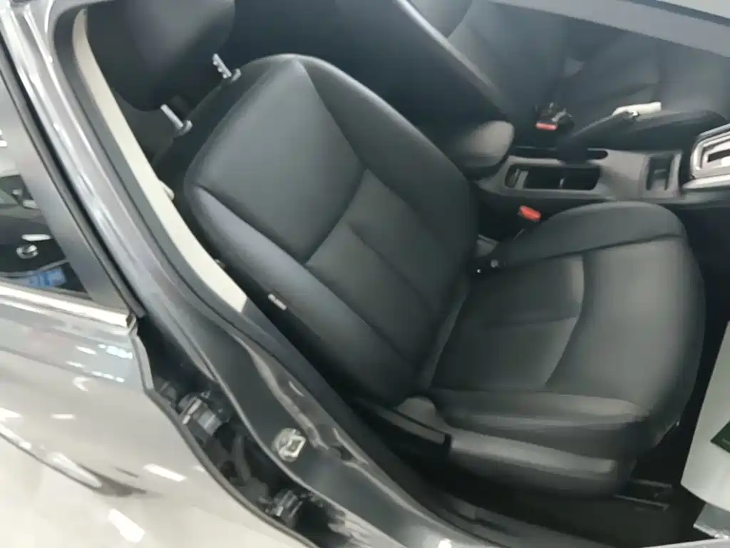Nissan Sylphy — миниатюра 25