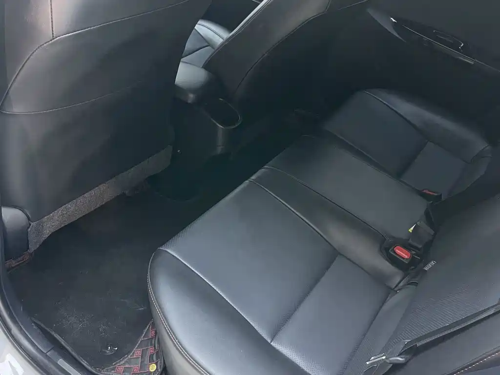 Toyota Yaris L — миниатюра 27