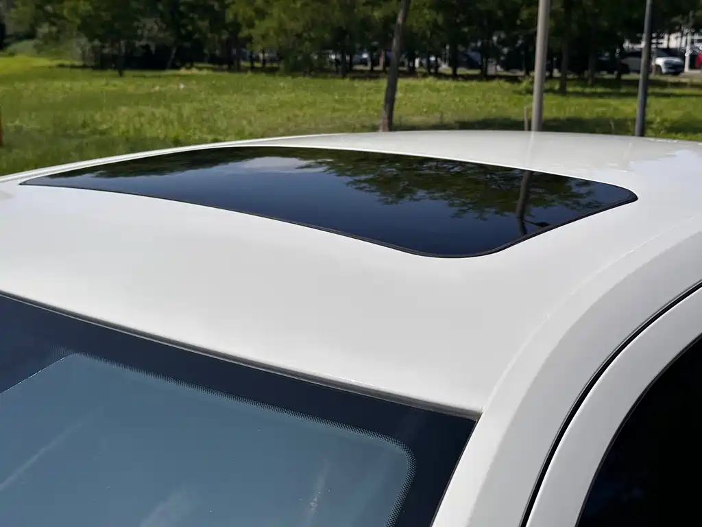 Volkswagen Lavida 2015 1.6L MT