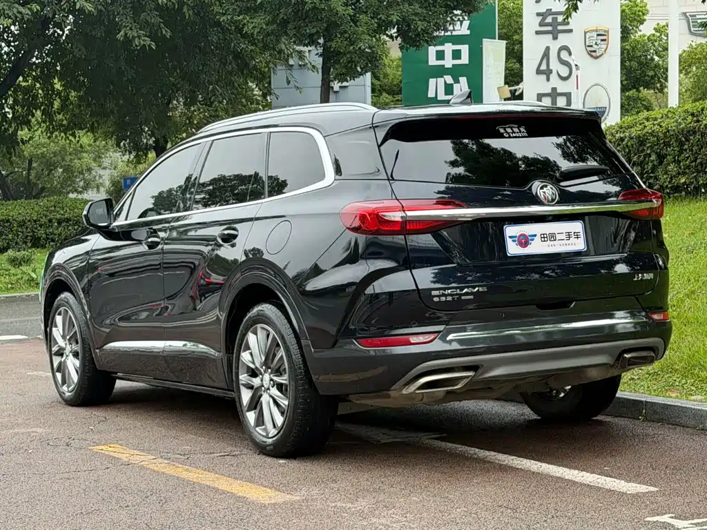 Buick Enclave — миниатюра 4