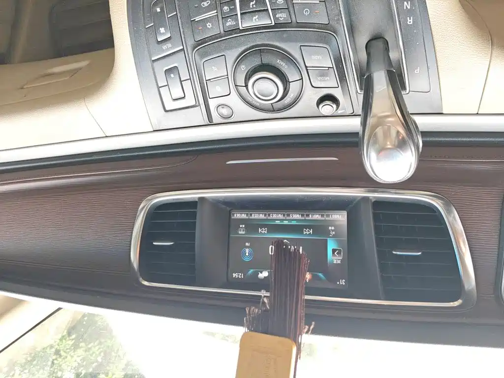 Buick GL8 — миниатюра 9