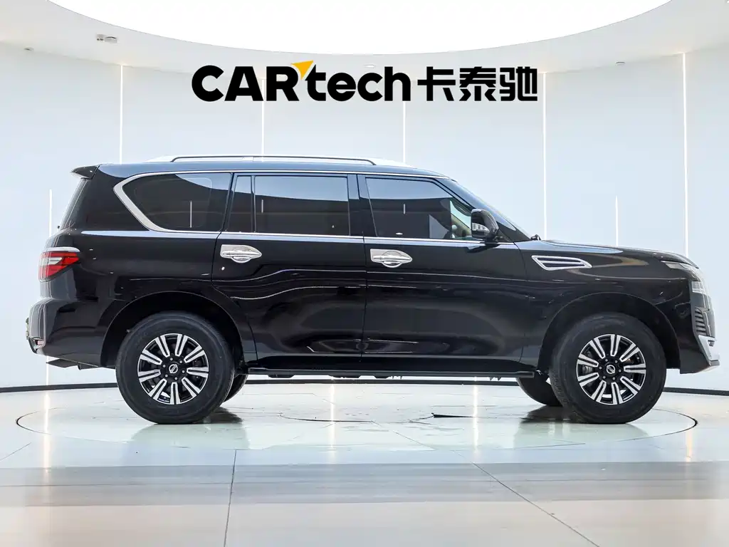 Nissan Patrol — миниатюра 5