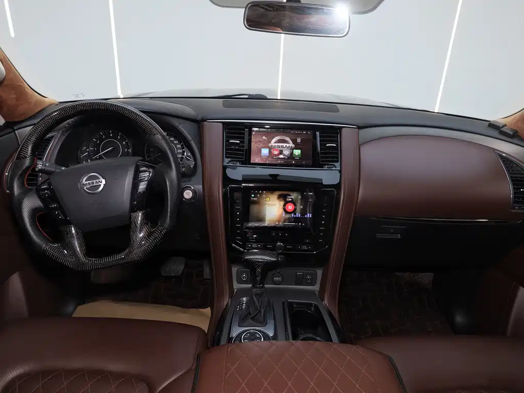 Nissan Patrol — миниатюра 21