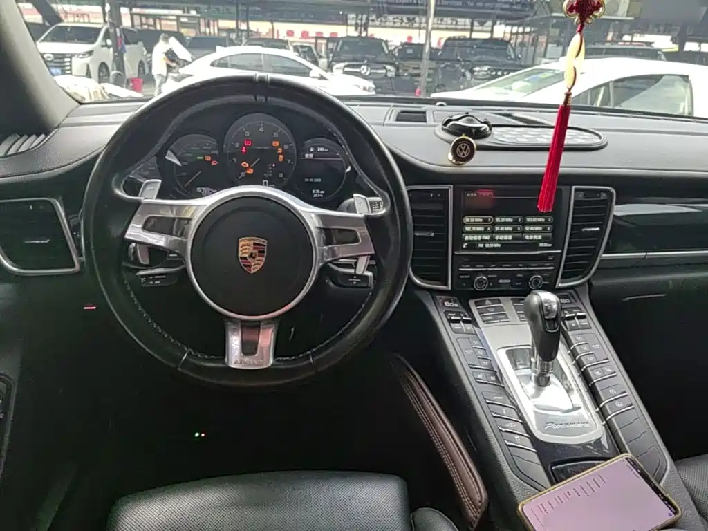 Porsche Panamera — миниатюра 17