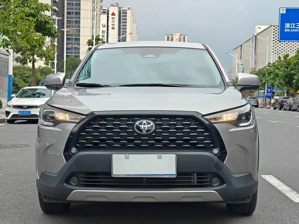 Toyota Corolla Cross — миниатюра 2