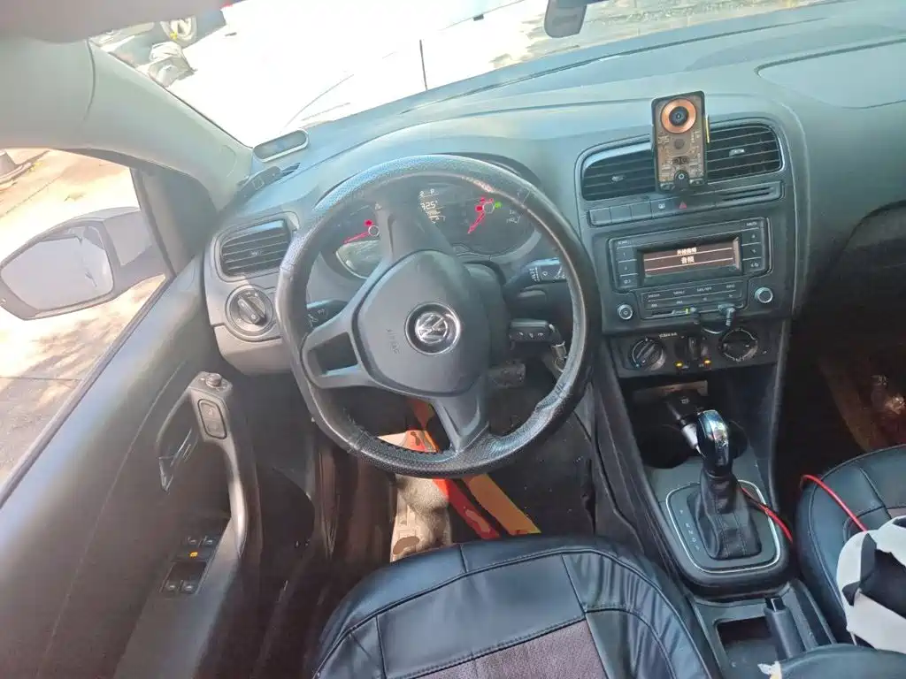 Volkswagen Polo — миниатюра 11
