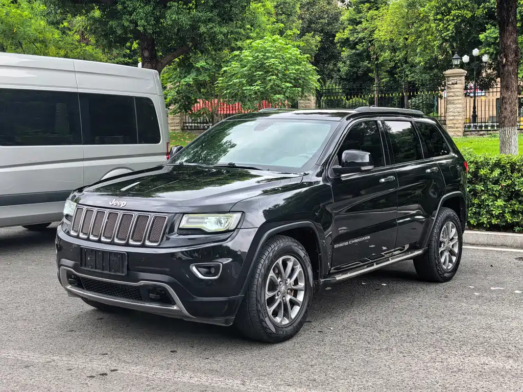Jeep Grand Cherokee (Import)