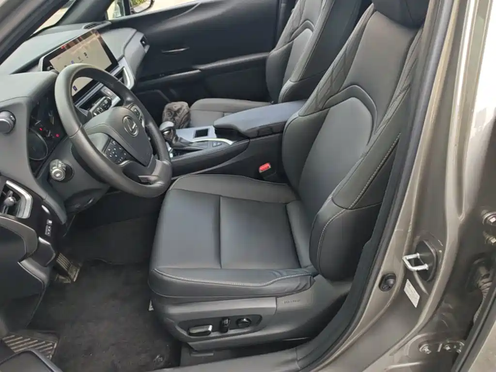 Lexus UX — миниатюра 20