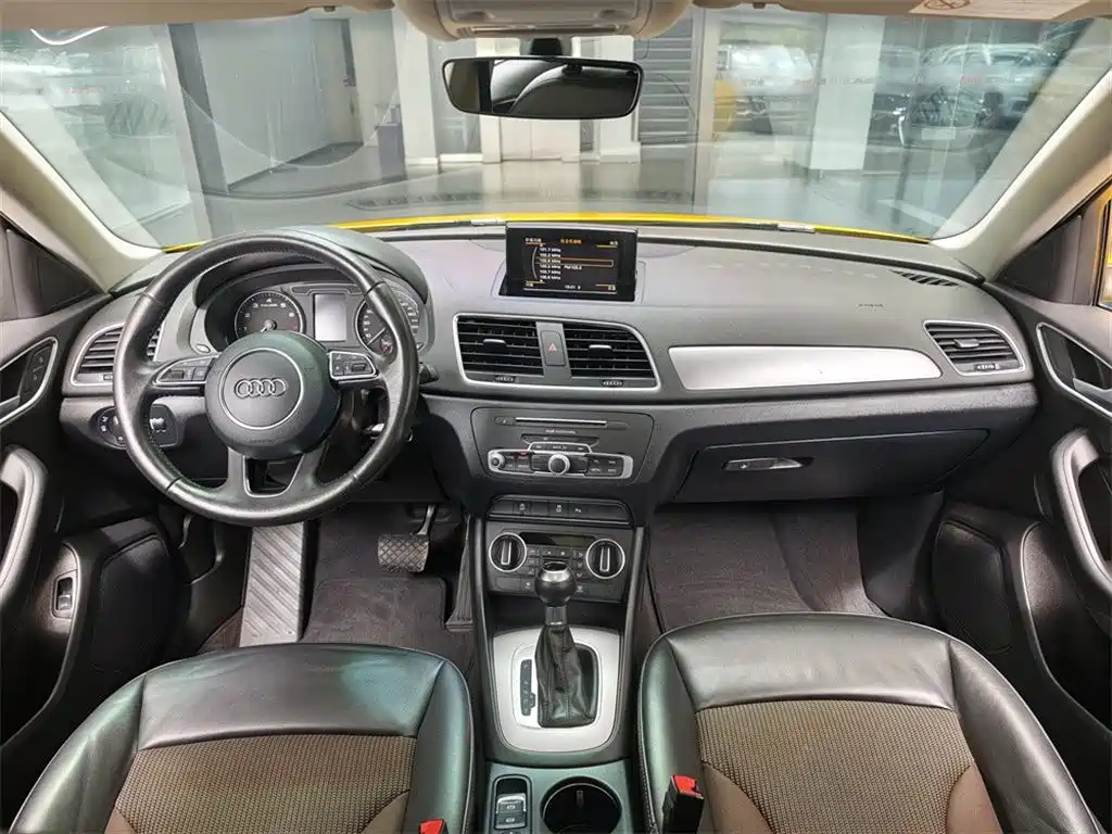 Audi Q3 2016 30 TFSI Fashion