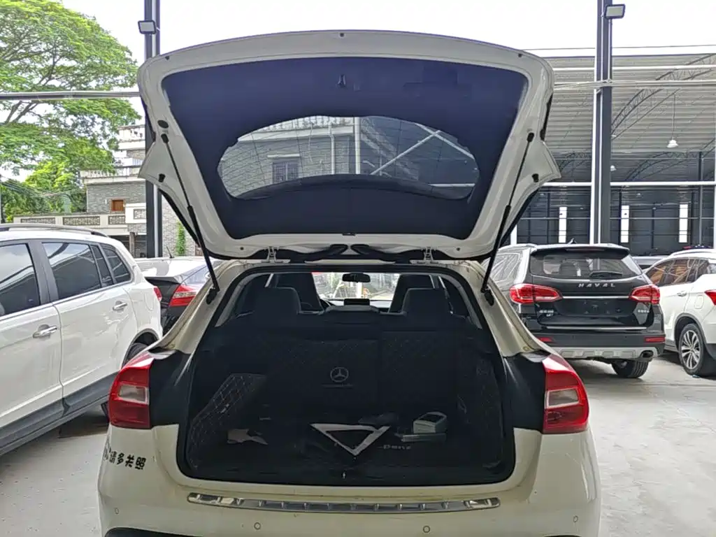 Mercedes-Benz GLA — миниатюра 19