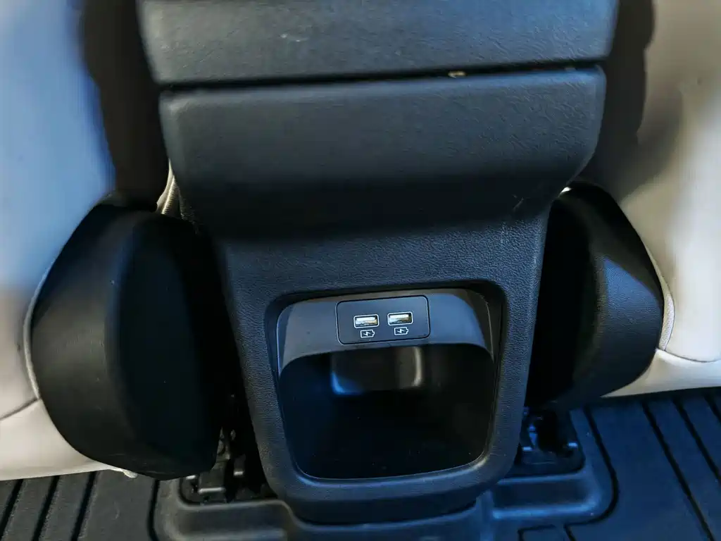 BYD Yuan UP — миниатюра 10