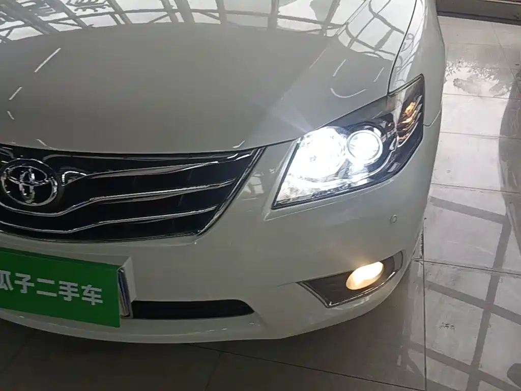 Toyota Camry — миниатюра 24
