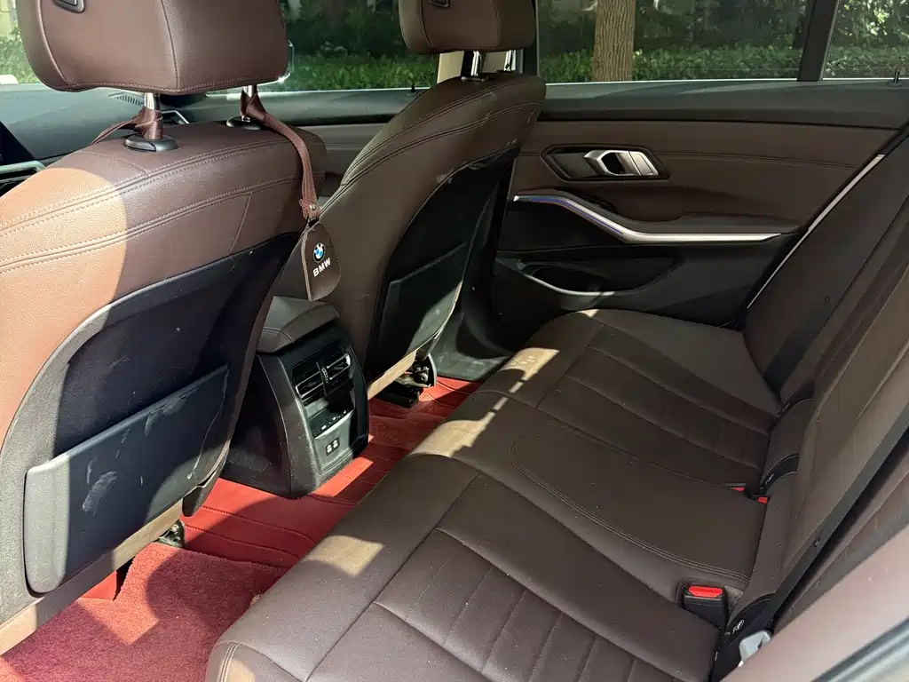 BMW 3 Series — миниатюра 9