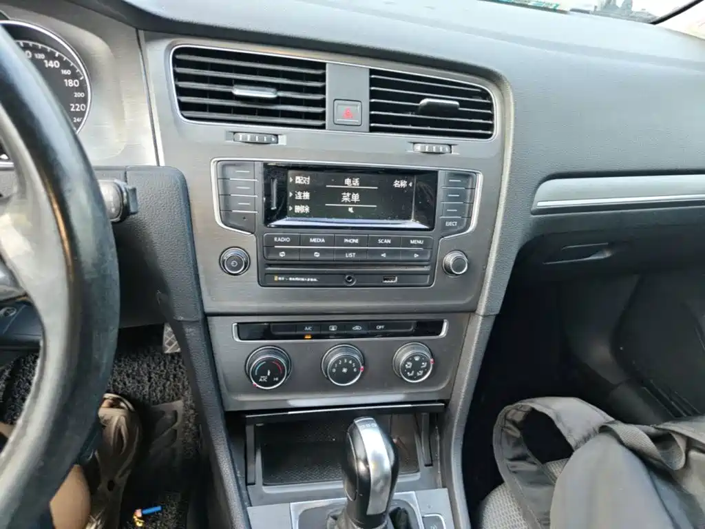 Volkswagen Golf — миниатюра 6