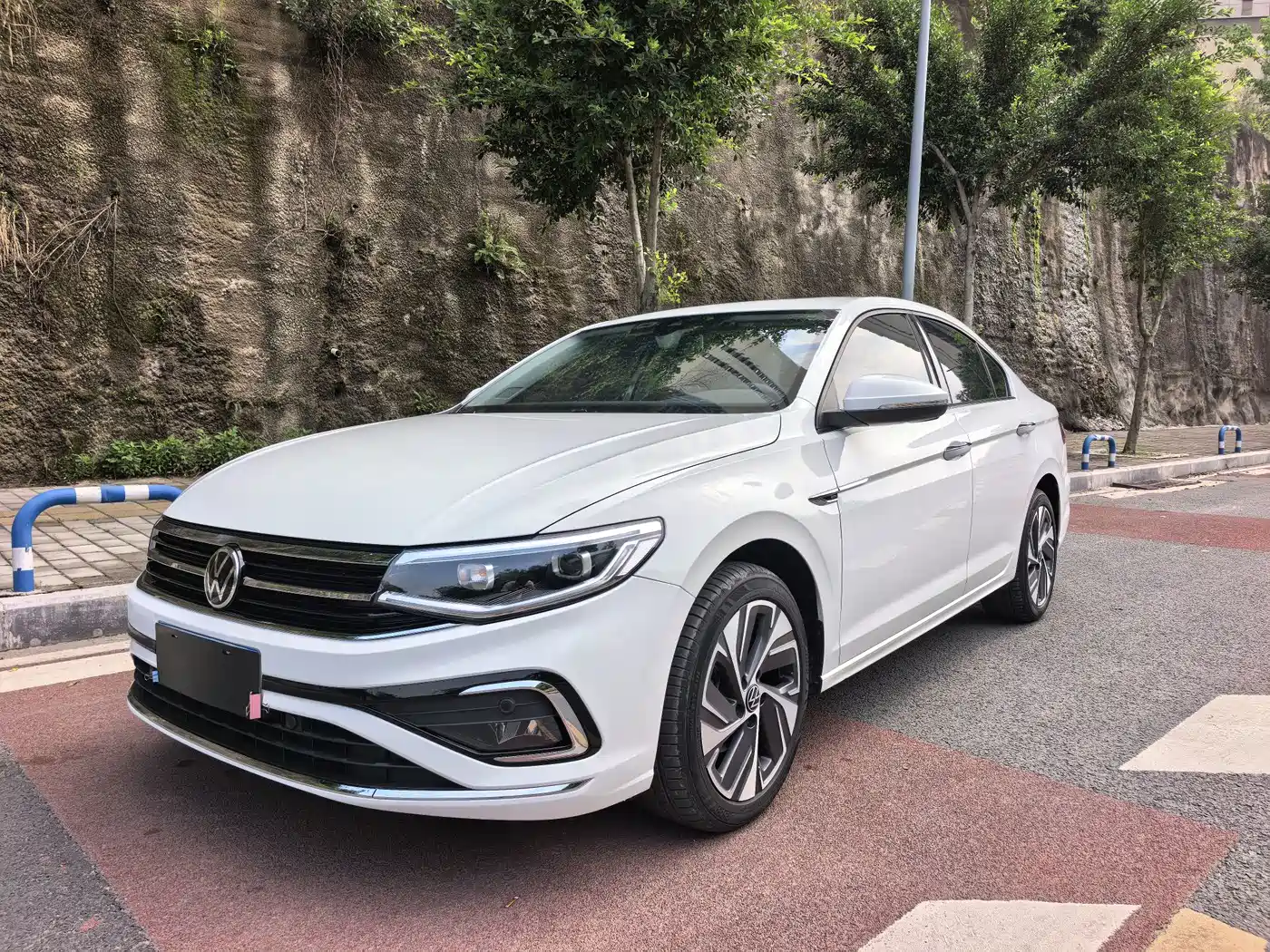 宝来 2023款 300TSI DSG尊行版 2023