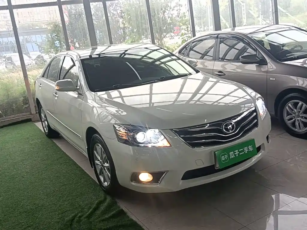 Toyota Camry — миниатюра 4