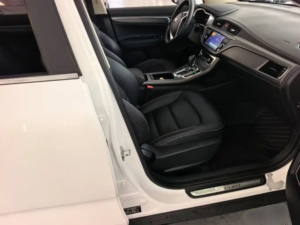 Geely Emgrand GS — миниатюра 25