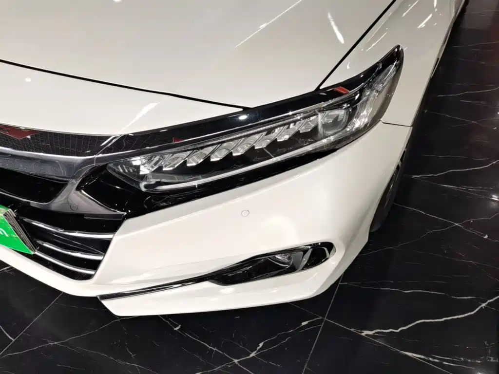 Honda Accord — миниатюра 24