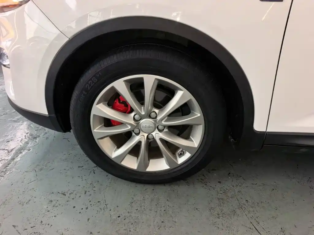 Geely Emgrand GS — миниатюра 23