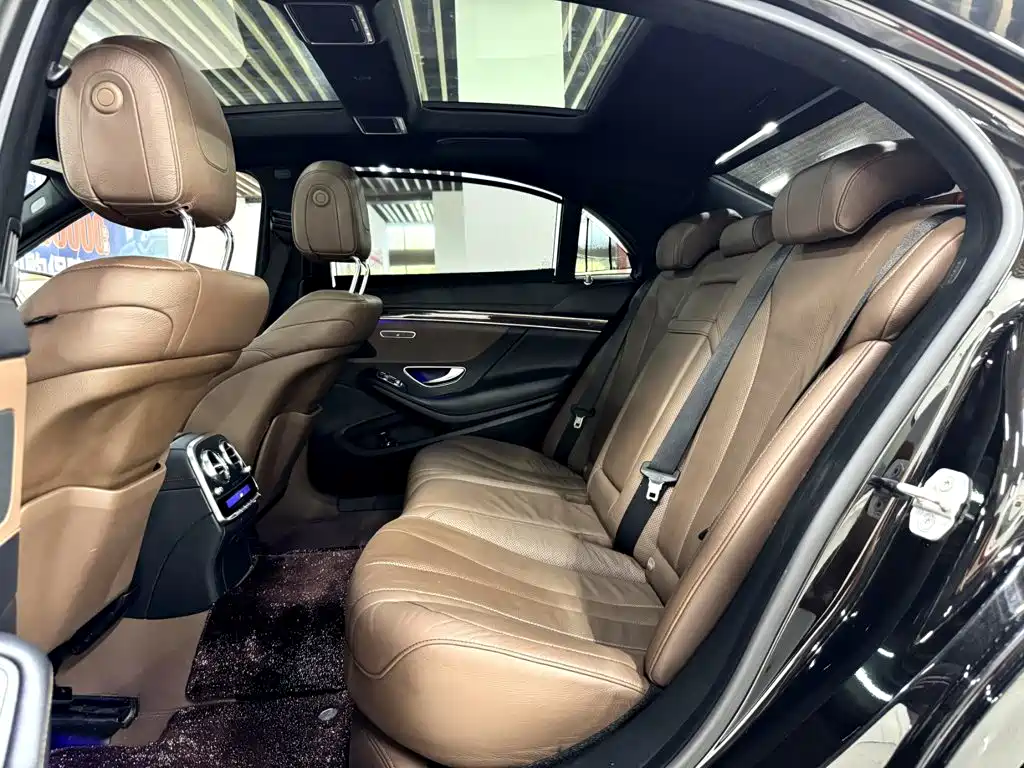 Mercedes-Benz S-Class — миниатюра 13