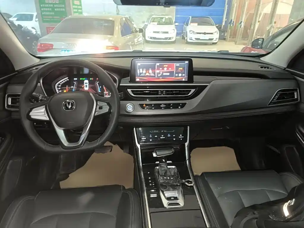 Changan CS75 — миниатюра 10