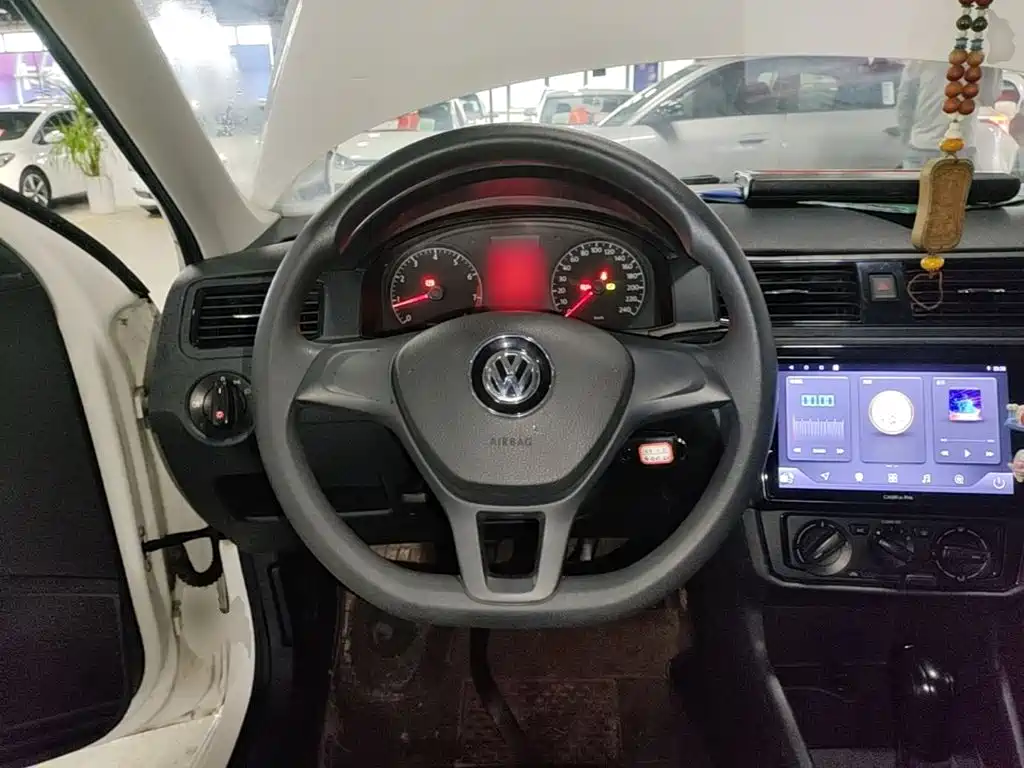 Volkswagen Santana — миниатюра 11