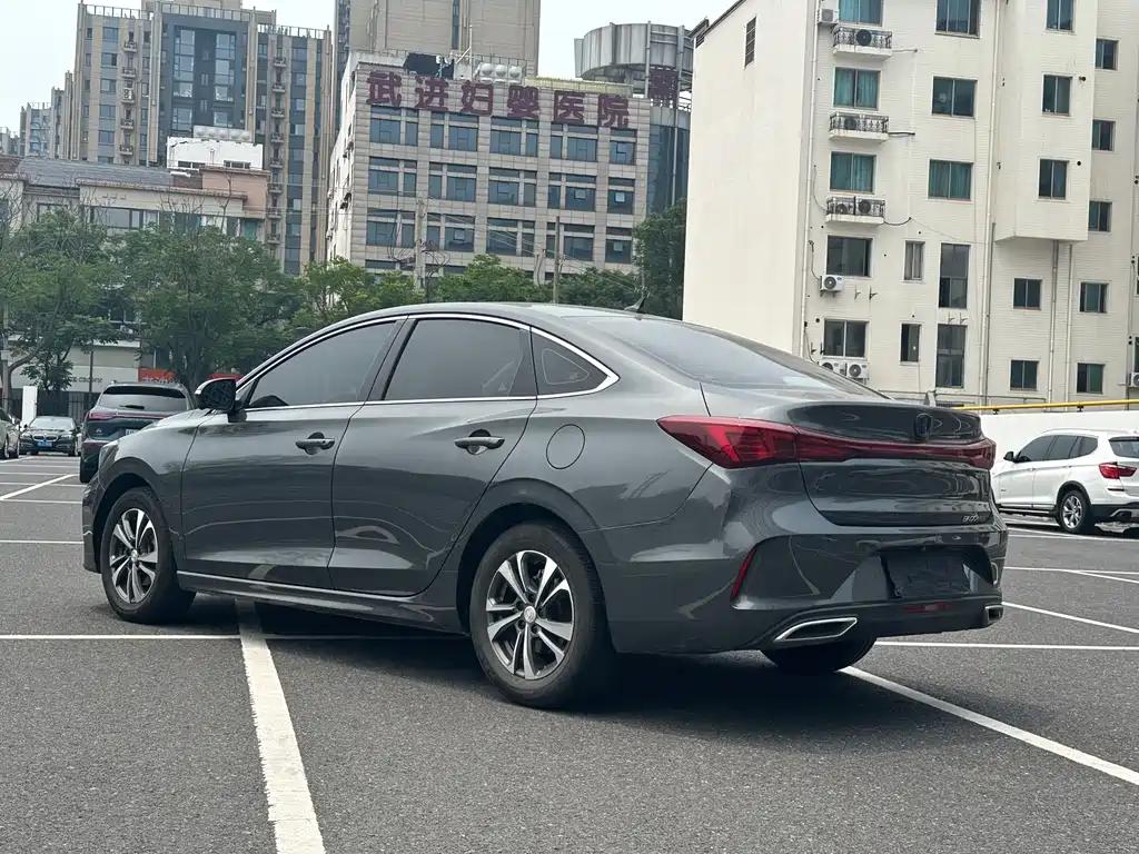 Changan Eado 2023 Enjoy PLUS NE 1.4T GDI DCT Luxury