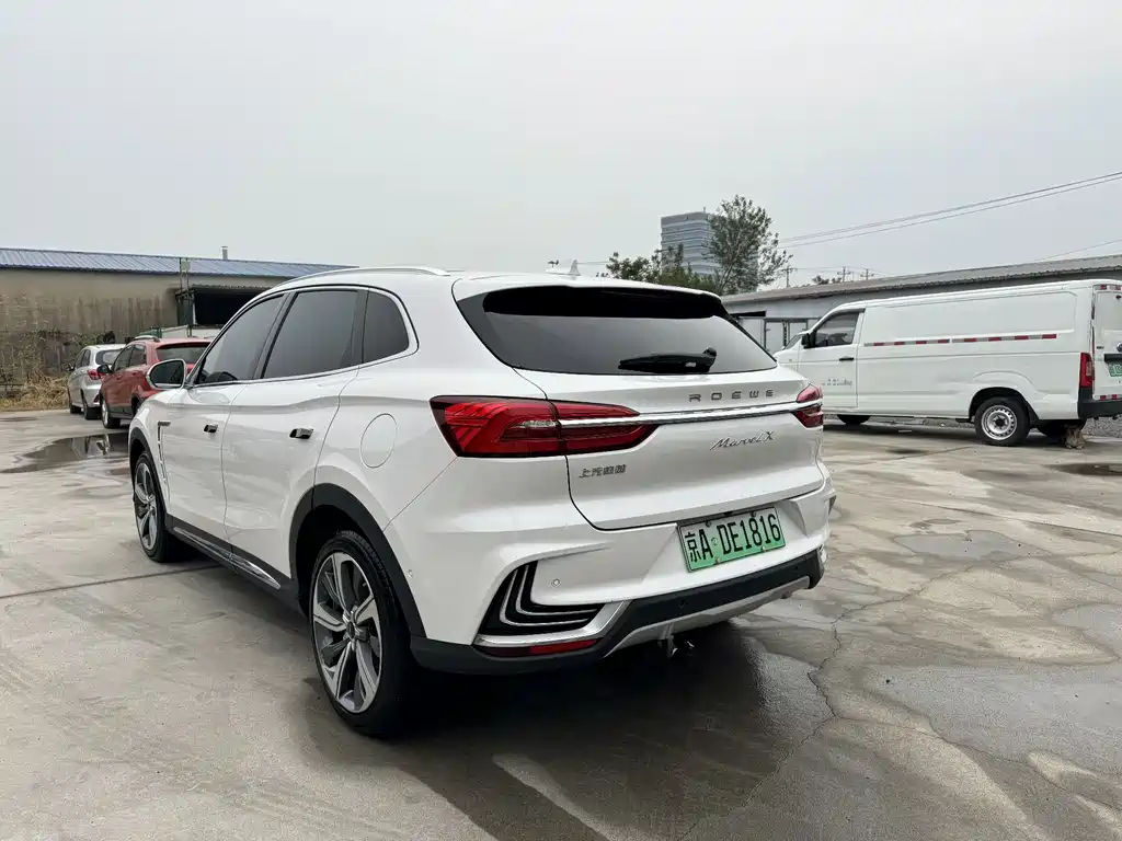 Roewe MARVEL X — миниатюра 12