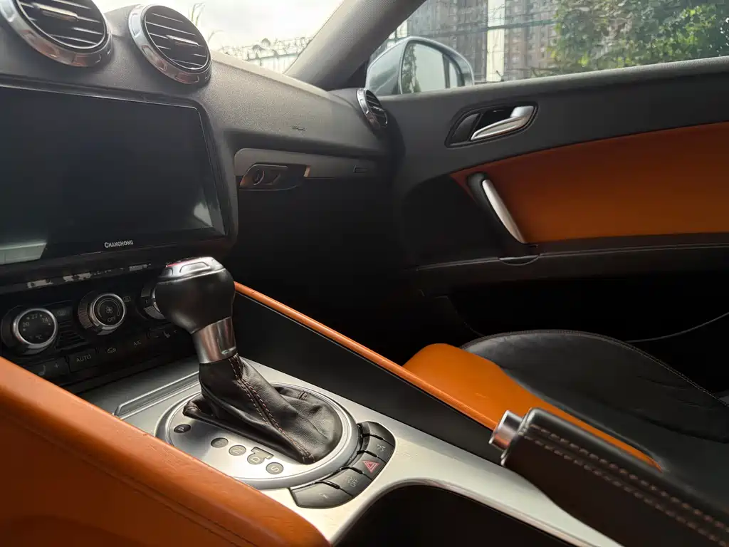 Audi TTS — миниатюра 12