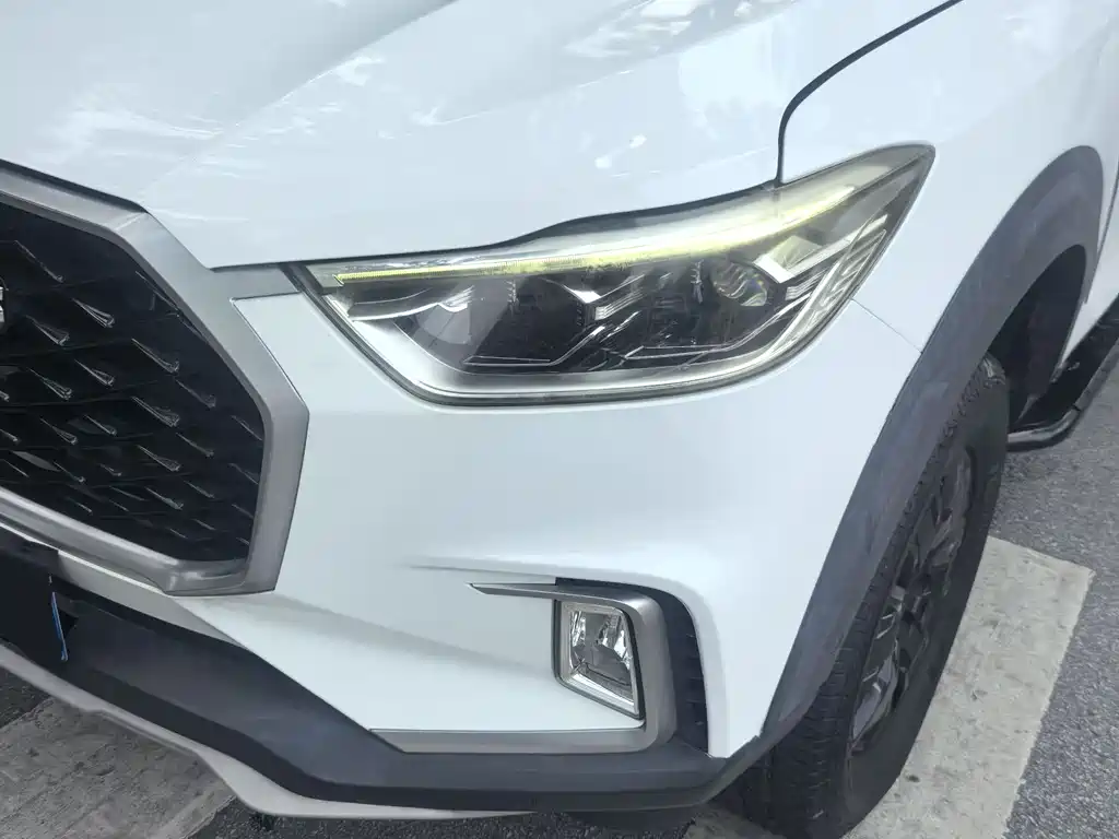 Maxus SAIC MAXUS D90 D90 2017 2.0T AT