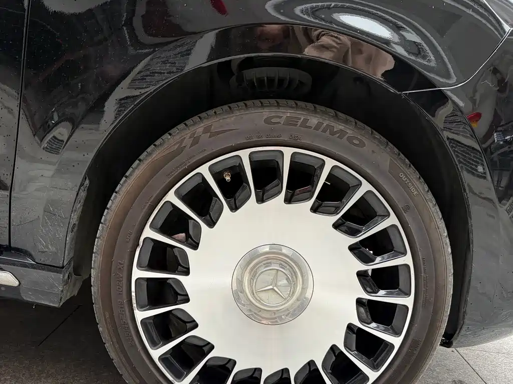 MERCEDES-BENZ V CLASS