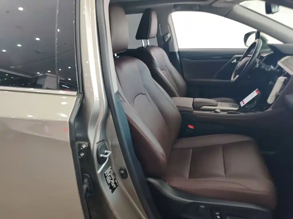 Lexus RX — миниатюра 25