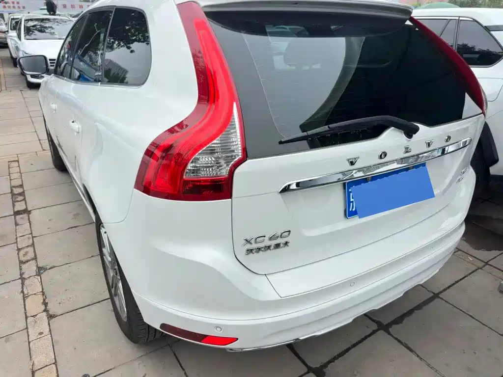 Volvo XC60 — миниатюра 4