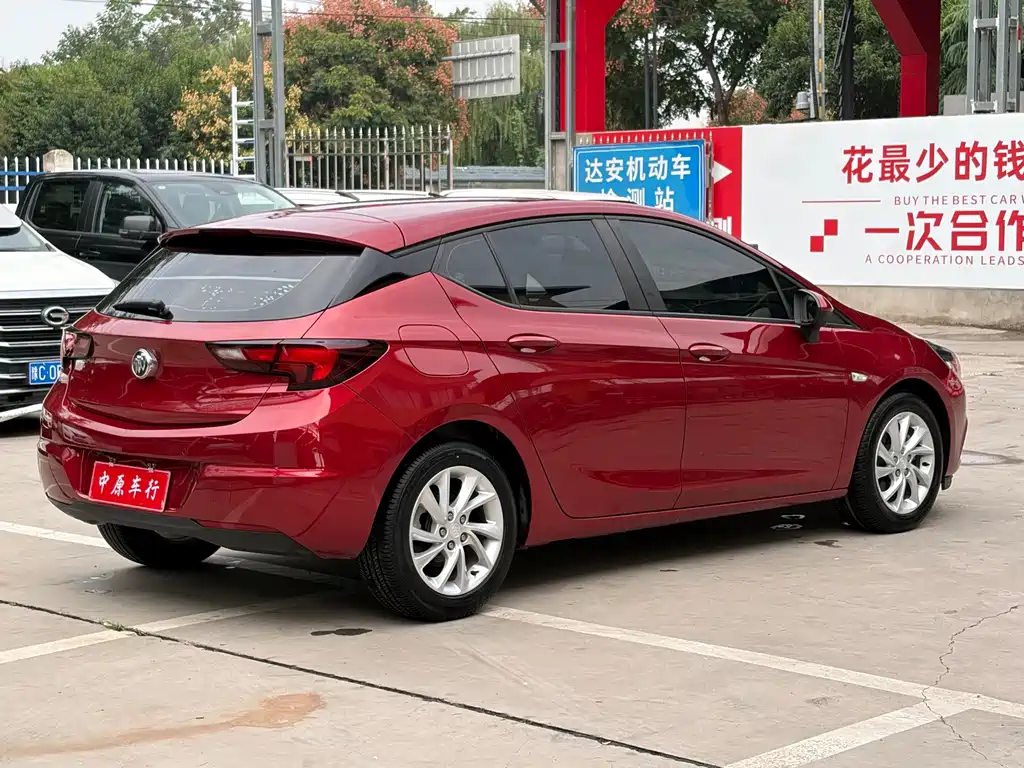 Buick Verano — миниатюра 18
