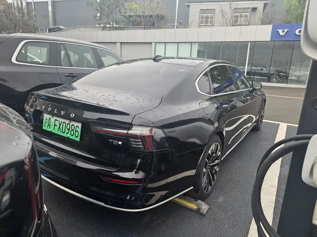 Volvo S90 PHEV — миниатюра 4