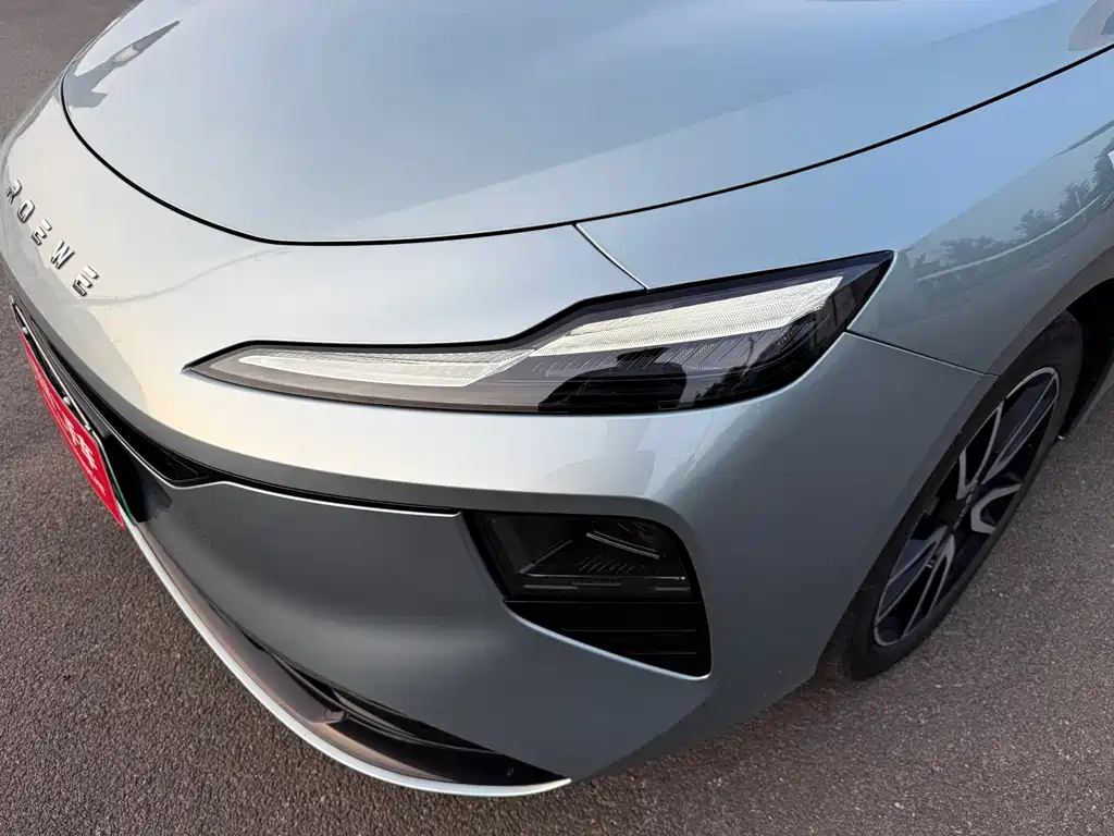 Roewe D6 — миниатюра 17