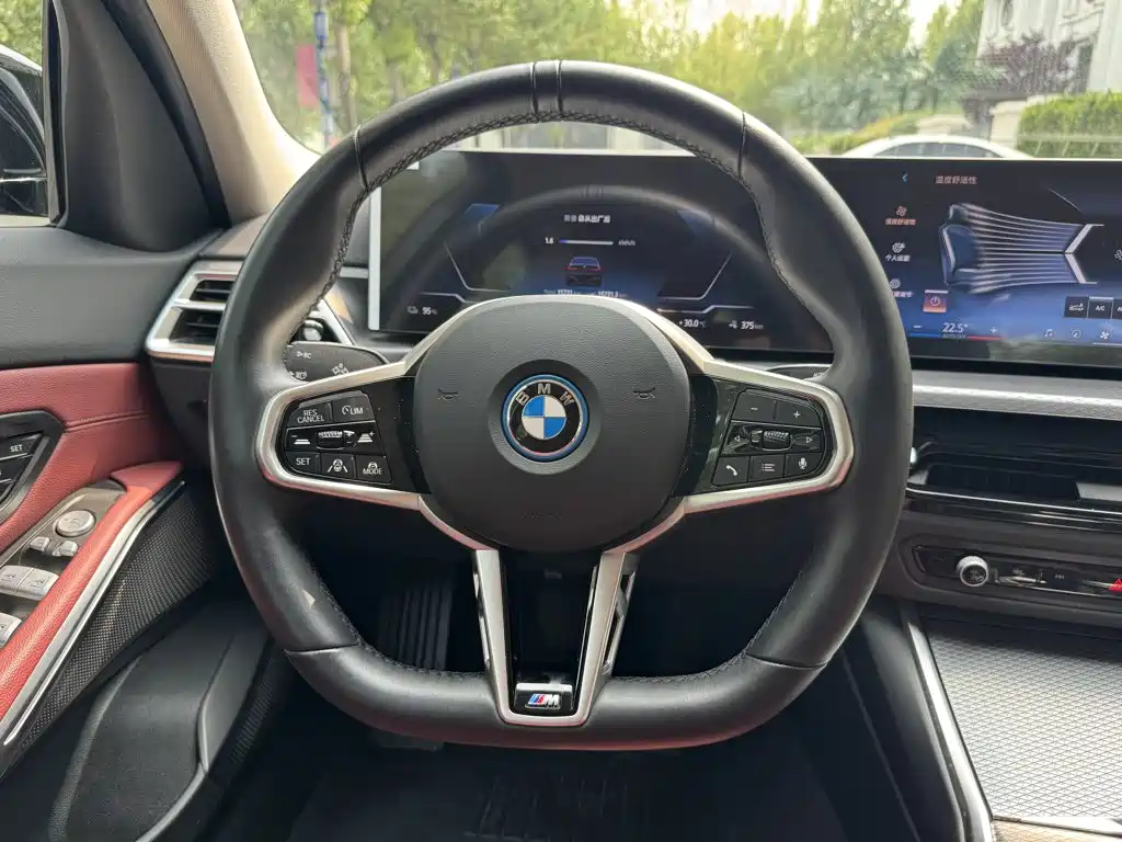 BMW i3 — миниатюра 13