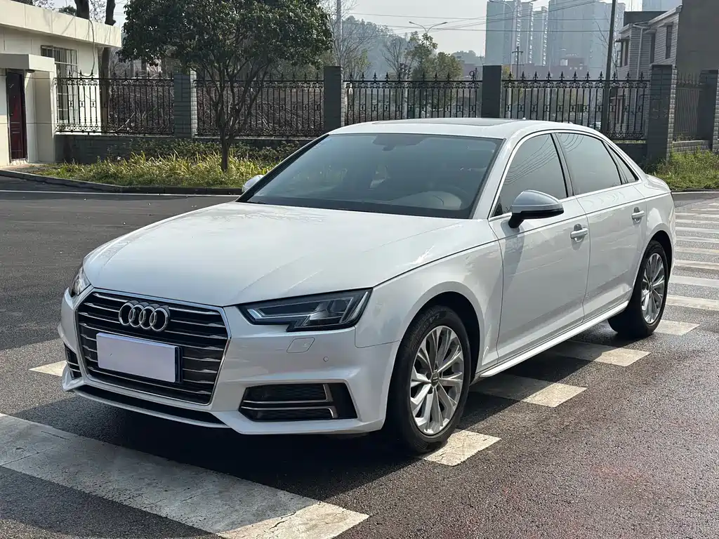 Audi A4L 2019