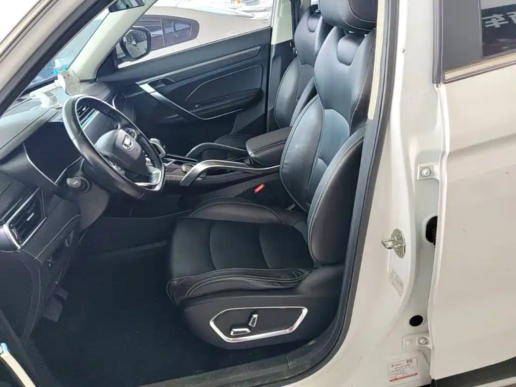 Geely Boyue — миниатюра 15