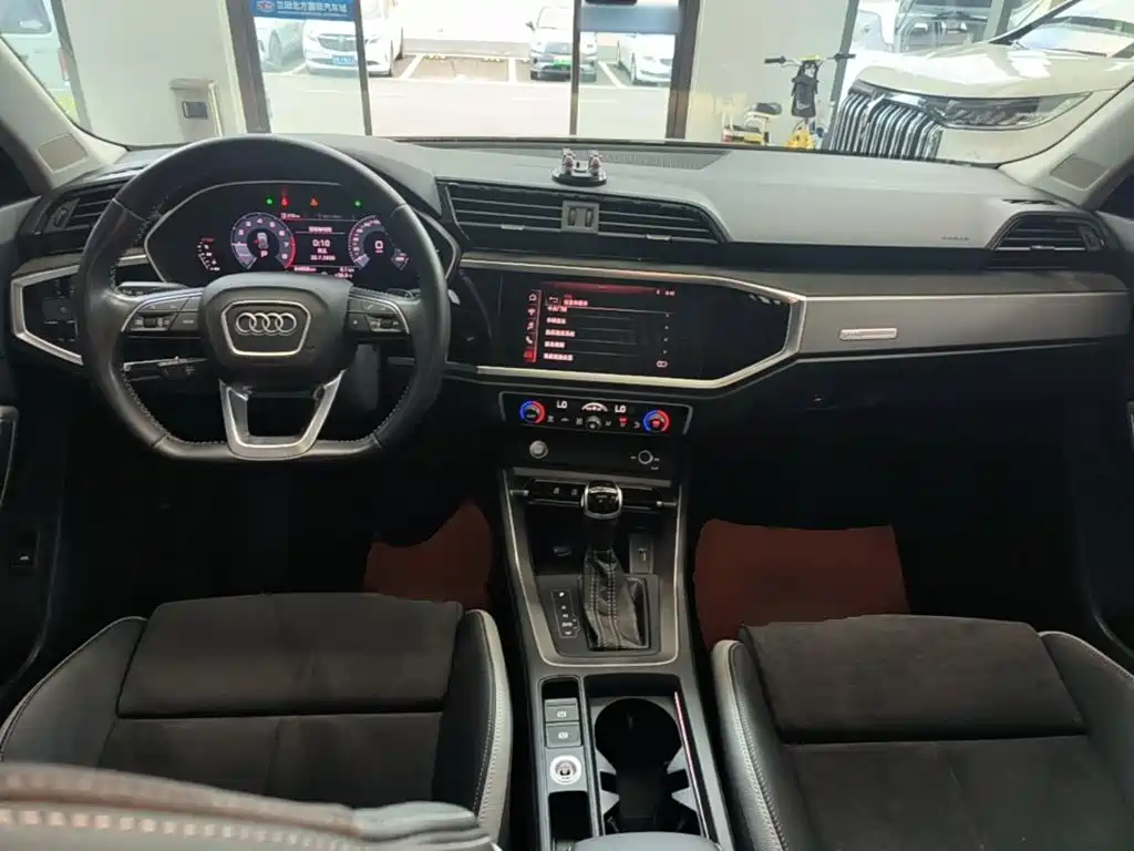 Audi Q3 — миниатюра 10