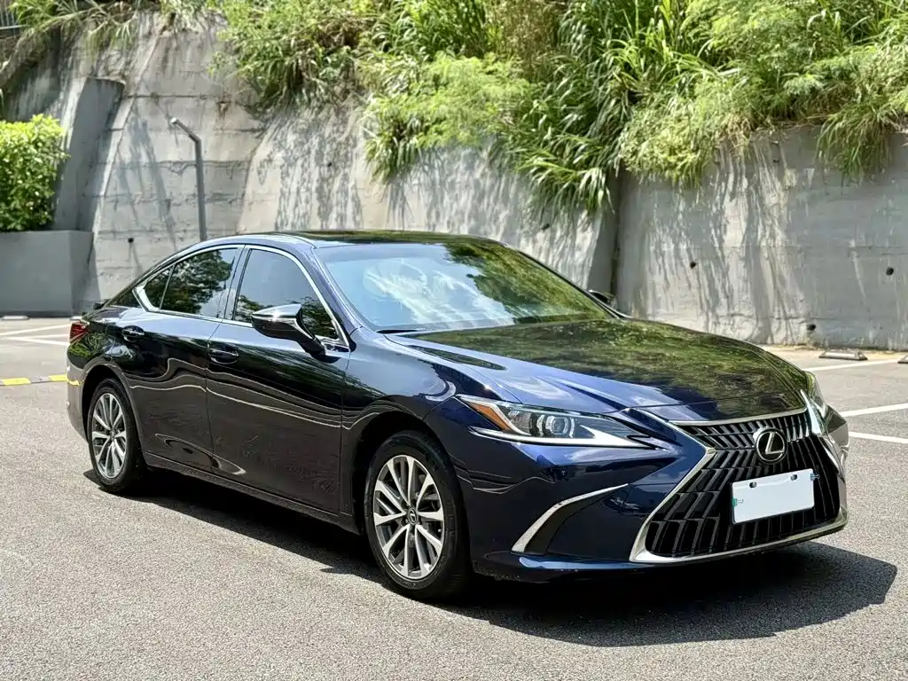 Lexus ES — миниатюра 3
