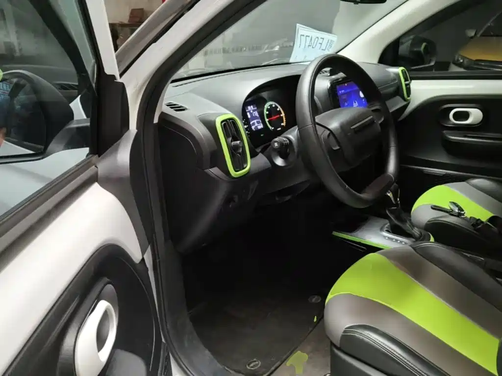 Roewe Clever — миниатюра 16